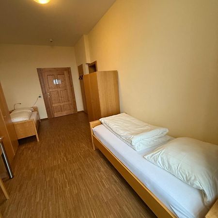 Gaestehaus Schweiklberg Фильсхофен-ан-дер-Донау Экстерьер фото