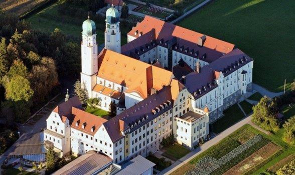 Gaestehaus Schweiklberg Фильсхофен-ан-дер-Донау Экстерьер фото